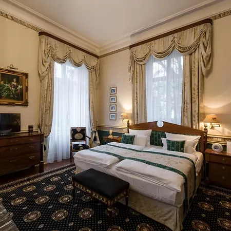 Belle Epoque Hotel