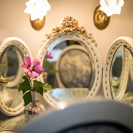 Hotel Belle Epoque