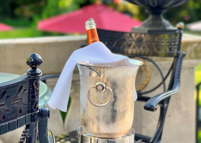 بيل إيبوك فندق 4*